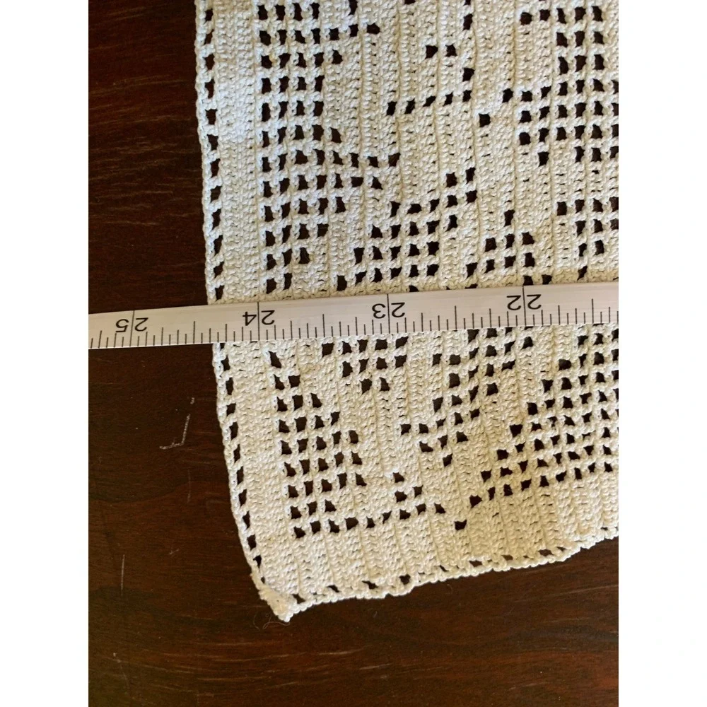 Vintage Hand Crochet Filet Lace Peacock Table Runner Off White Cotton 22x24